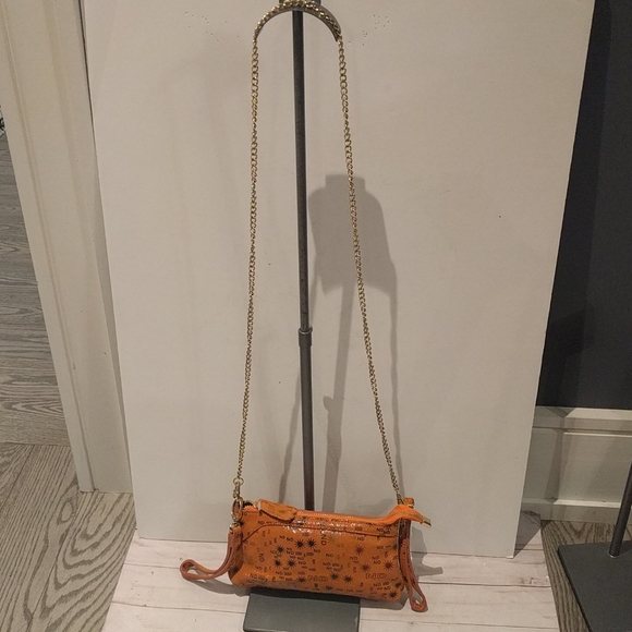 Cute Crossbody genuine leather 🌸🌸🌸🌸🍀 - Picture 1 of 9